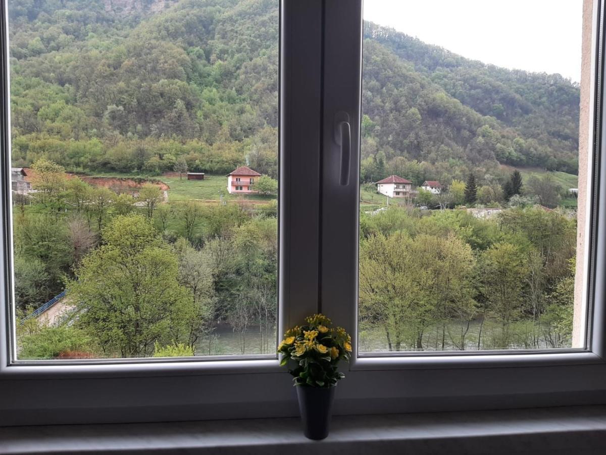 Appartamento Apartman Dujmovic Visoko Esterno foto